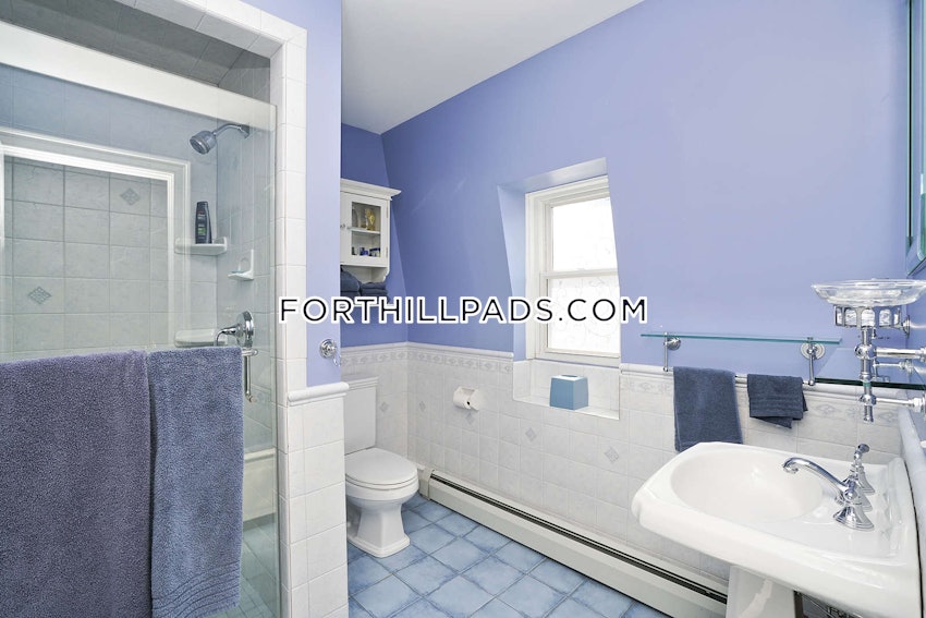 BOSTON - FORT HILL - 5 Beds, 2 Baths - Image 8