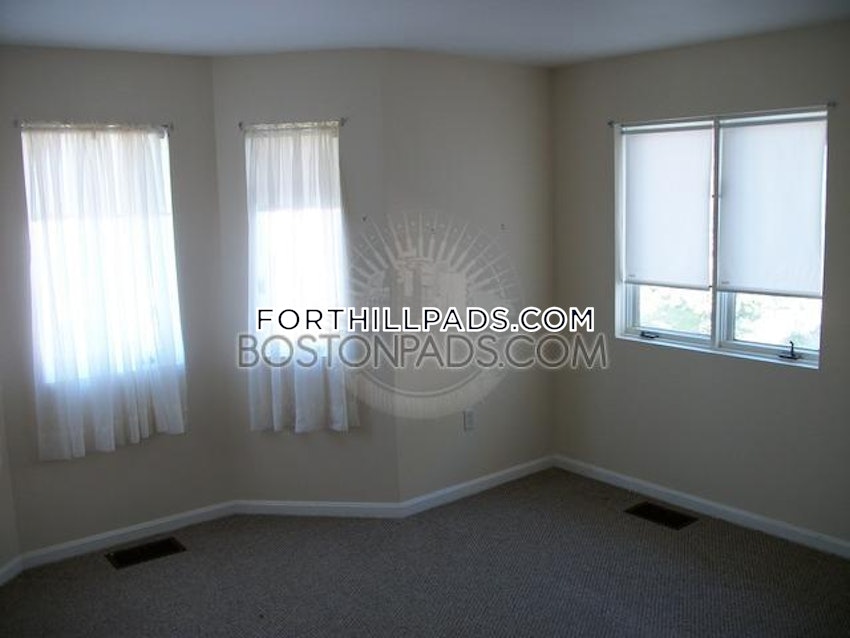 BOSTON - FORT HILL - 3 Beds, 1.5 Baths - Image 34