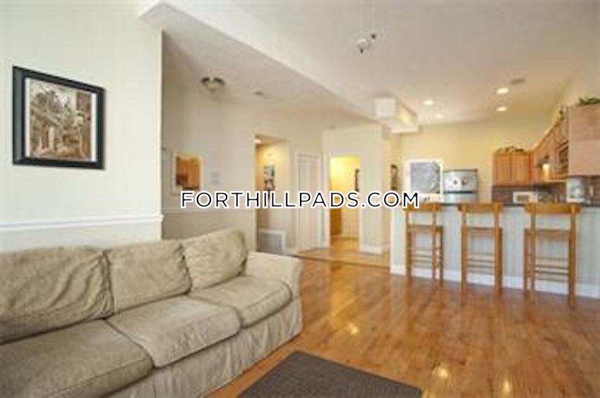 BOSTON - FORT HILL - 2 Beds, 1.5 Baths - Image 2