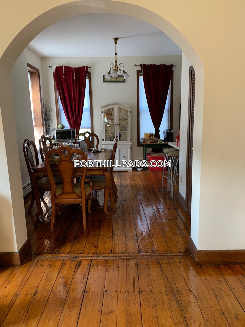 BOSTON - FORT HILL - 3 Beds, 2 Baths - Image 44