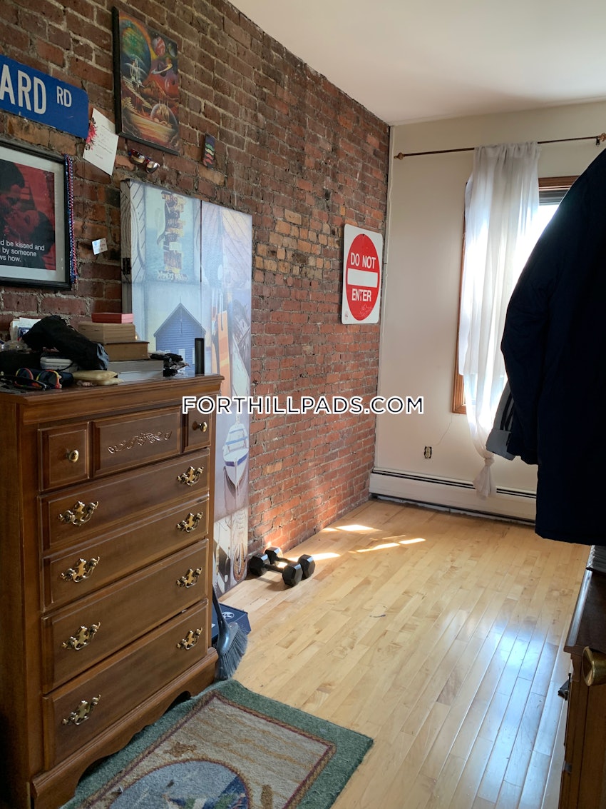 BOSTON - FORT HILL - 3 Beds, 2 Baths - Image 39