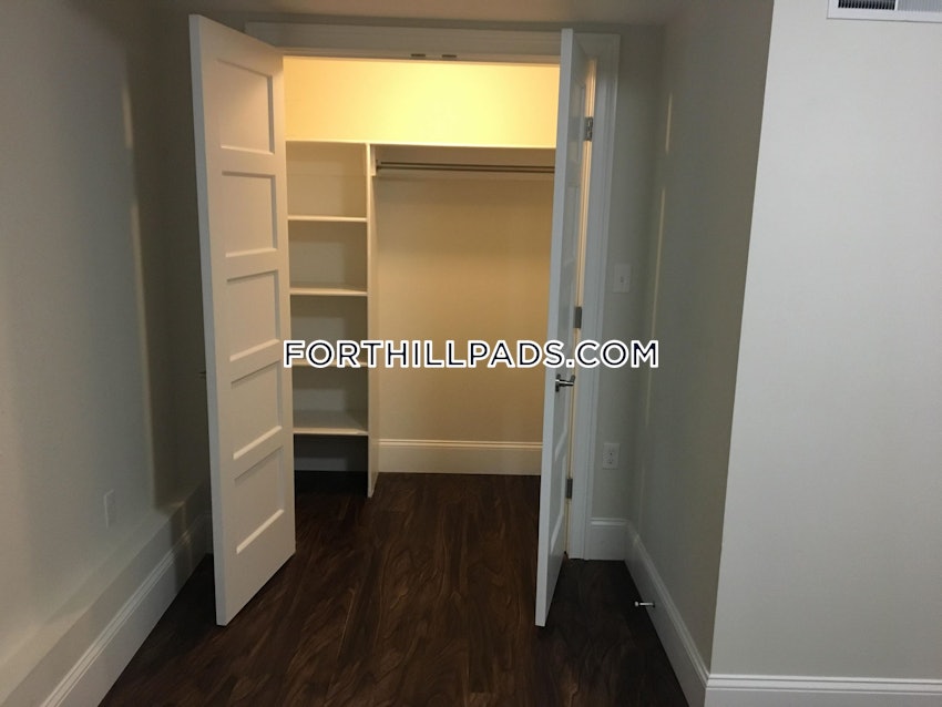 BOSTON - FORT HILL - 2 Beds, 2.5 Baths - Image 19