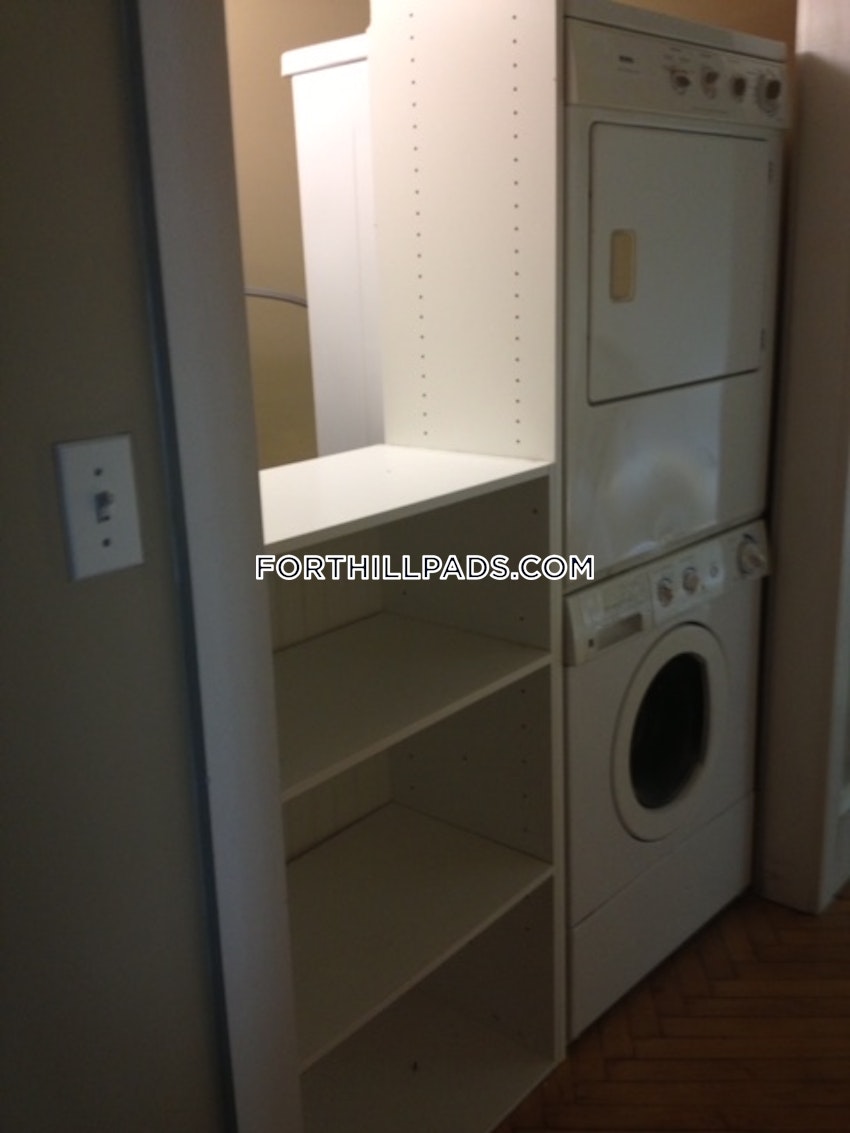 BOSTON - FORT HILL - 1 Bed, 3.5 Baths - Image 9