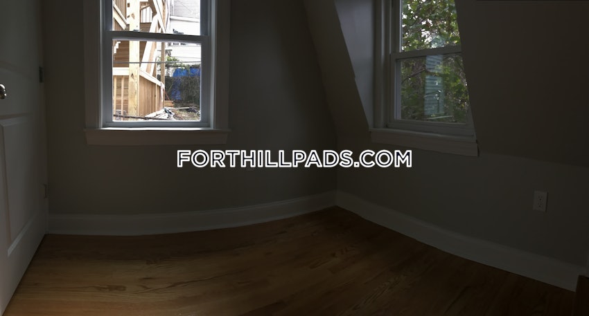 BOSTON - FORT HILL - 4 Beds, 2 Baths - Image 44