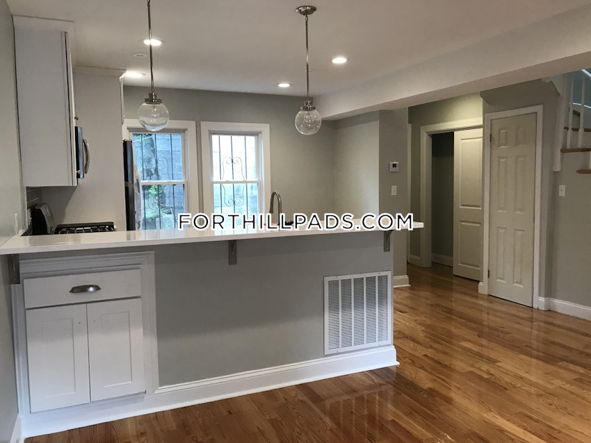 BOSTON - FORT HILL - 4 Beds, 2 Baths - Image 34