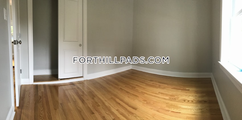 BOSTON - FORT HILL - 4 Beds, 2 Baths - Image 13
