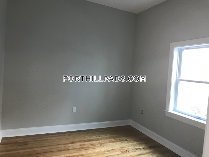 BOSTON - FORT HILL - 4 Beds, 2 Baths - Image 8