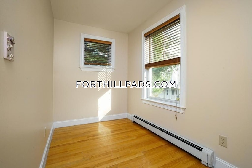 BOSTON - FORT HILL - 4 Beds, 2.5 Baths - Image 39