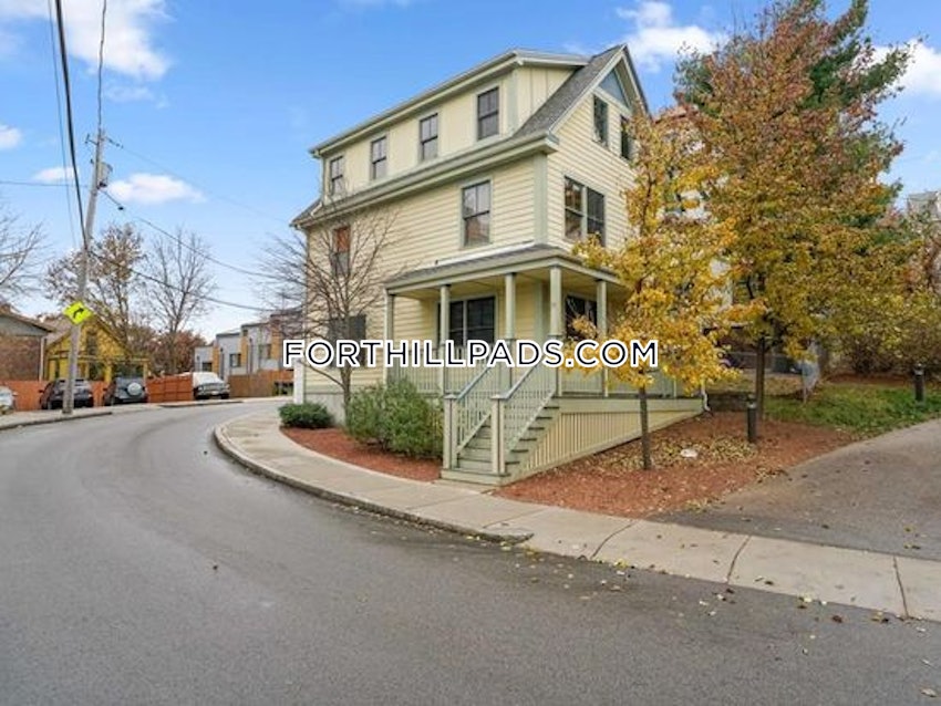 BOSTON - FORT HILL - 4 Beds, 2.5 Baths - Image 52