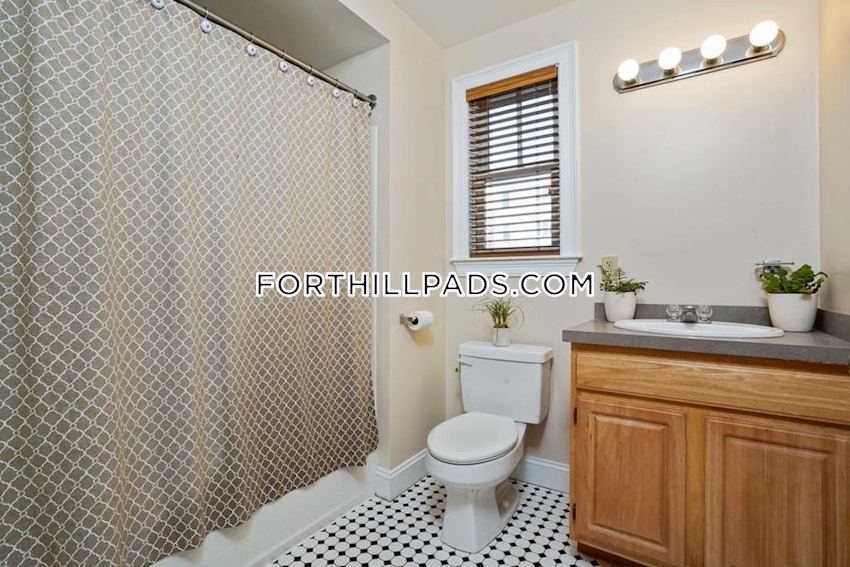 BOSTON - FORT HILL - 4 Beds, 2.5 Baths - Image 5