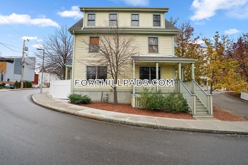 BOSTON - FORT HILL - 4 Beds, 2.5 Baths - Image 47