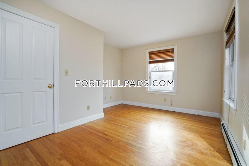 BOSTON - FORT HILL - 4 Beds, 2.5 Baths - Image 32