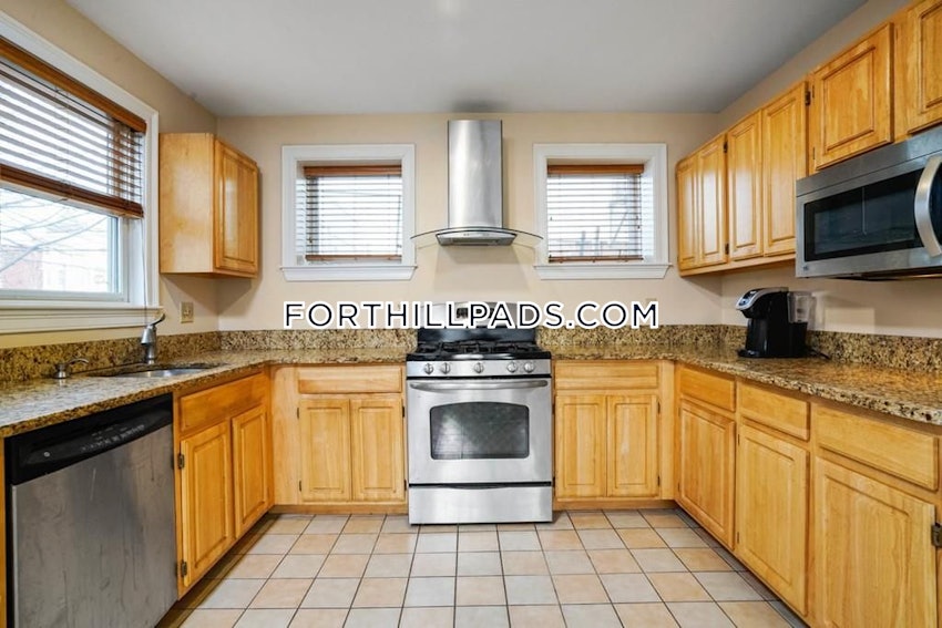 BOSTON - FORT HILL - 4 Beds, 2.5 Baths - Image 10