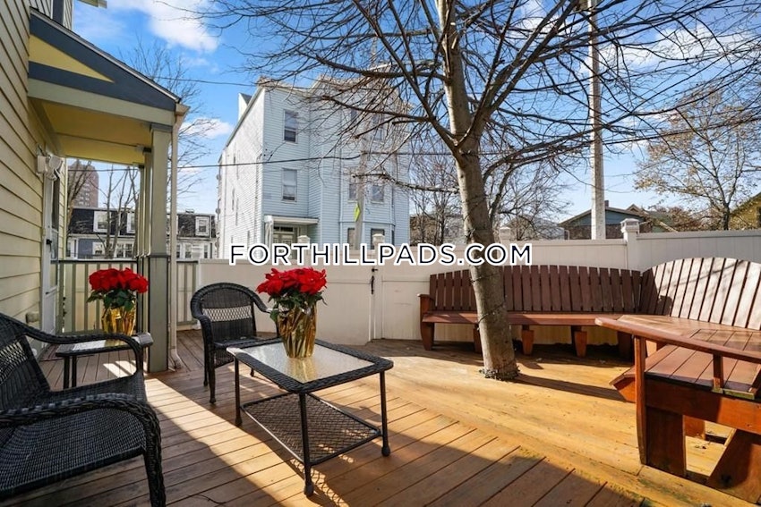 BOSTON - FORT HILL - 4 Beds, 2.5 Baths - Image 24