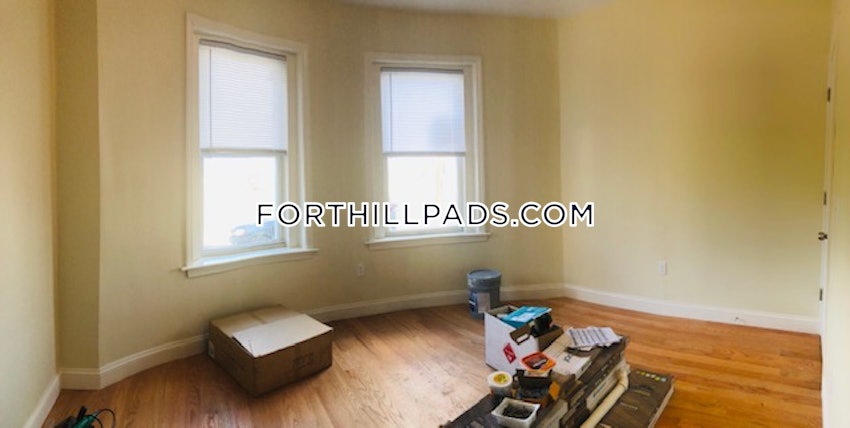 BOSTON - FORT HILL - 3 Beds, 2 Baths - Image 8