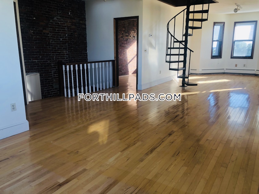BOSTON - FORT HILL - 3 Beds, 2 Baths - Image 46
