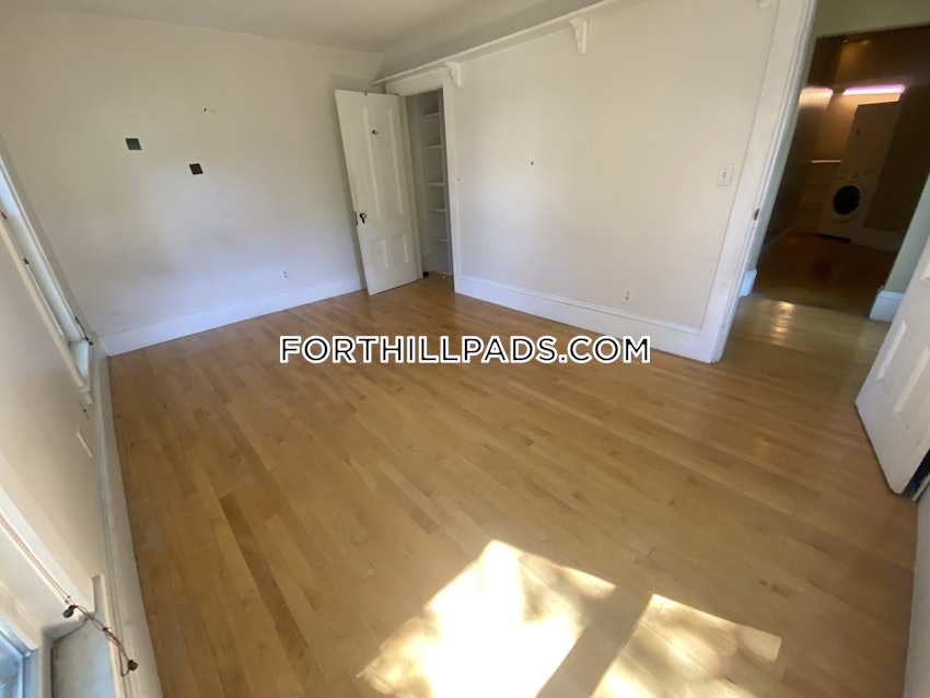 BOSTON - FORT HILL - 1 Bed, 3.5 Baths - Image 29