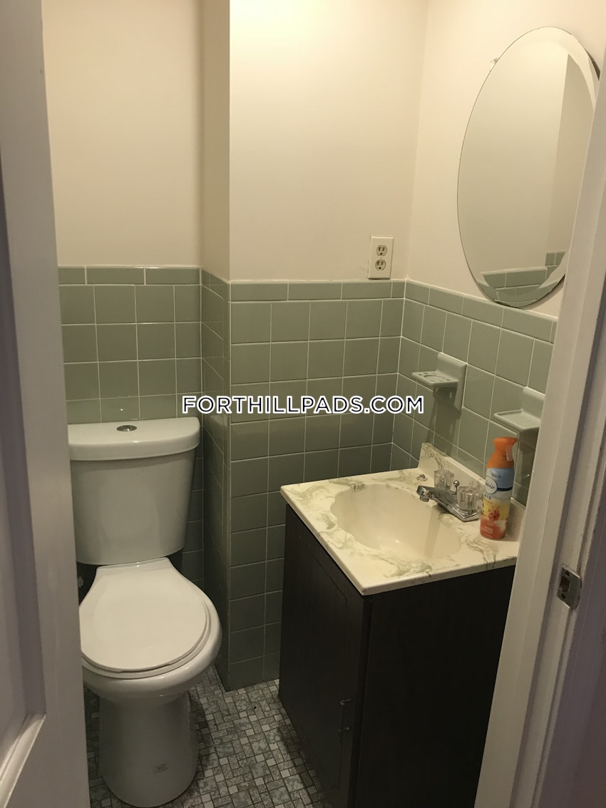 BOSTON - FORT HILL - 2 Beds, 1.5 Baths - Image 18