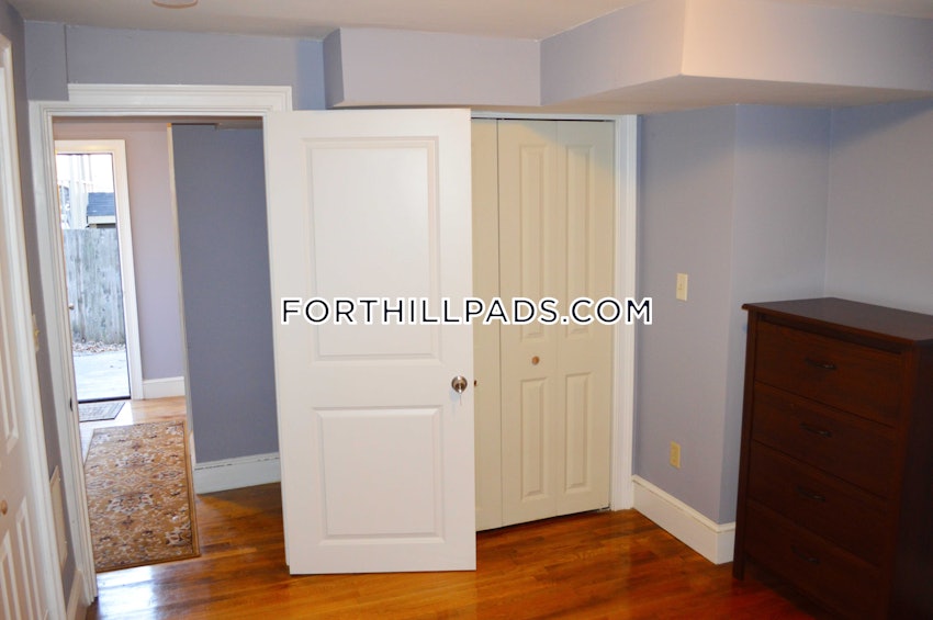 BOSTON - FORT HILL - 3 Beds, 2 Baths - Image 12