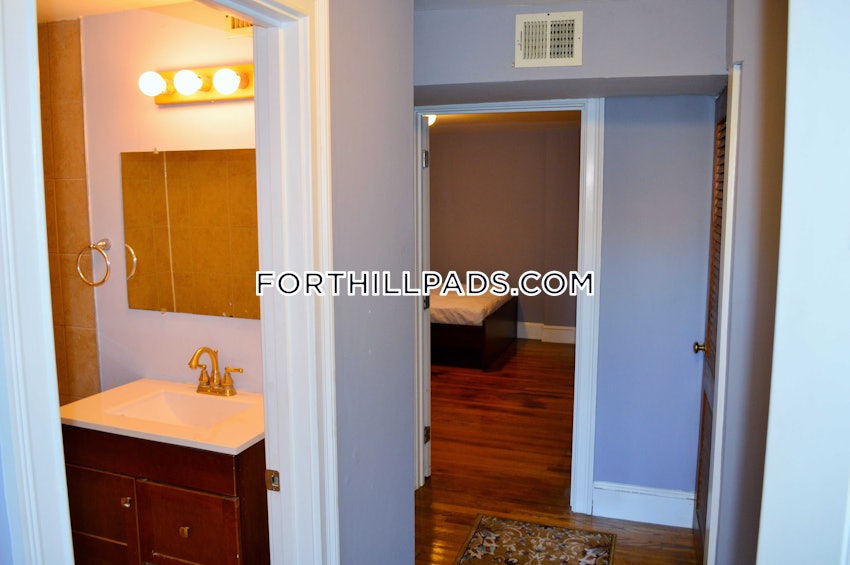 BOSTON - FORT HILL - 3 Beds, 2 Baths - Image 13