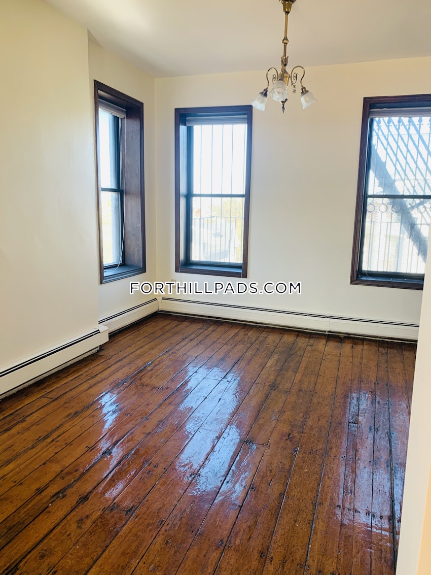 BOSTON - FORT HILL - 3 Beds, 2 Baths - Image 52