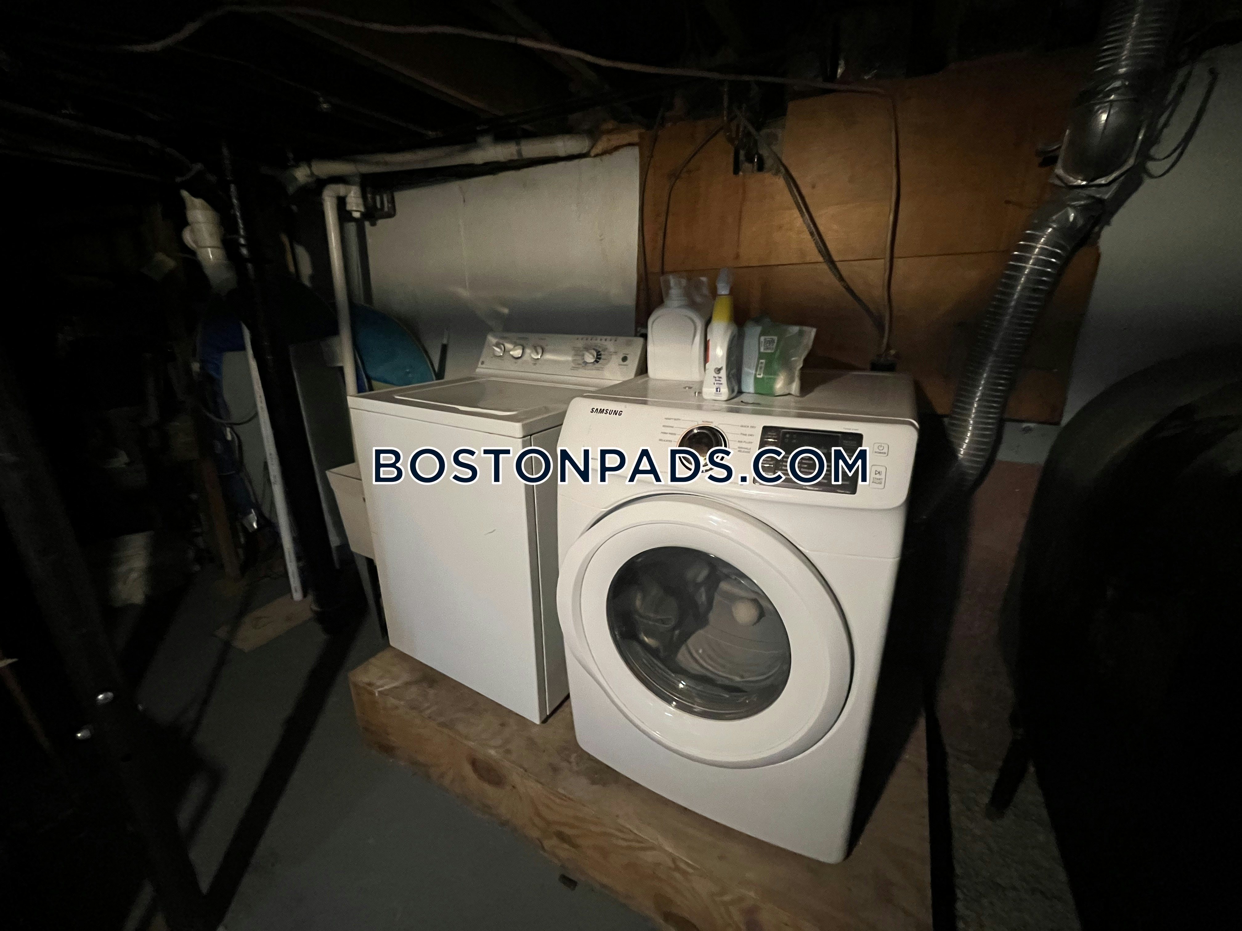 Hyde Park Room for Rent in BOSTON Boston 1,500