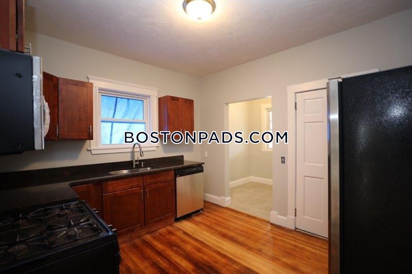 BOSTON - HYDE PARK - 3 Beds, 1 Bath - Image 6