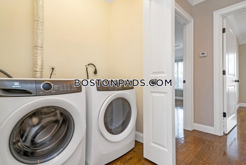 BOSTON - ROSLINDALE - 2 Beds, 1.5 Baths - Image 11