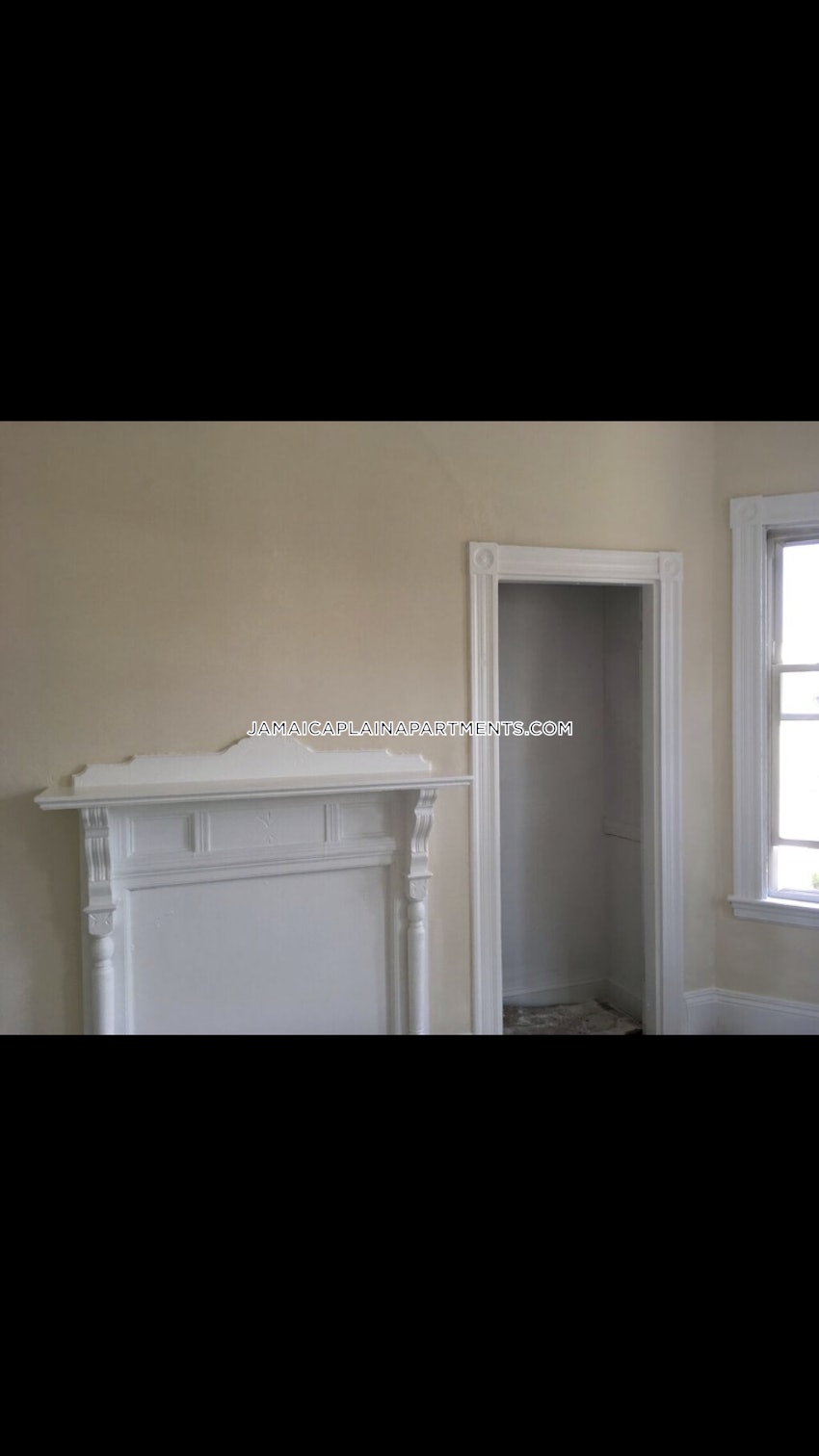 BOSTON - JAMAICA PLAIN - CENTER - 4 Beds, 1 Bath - Image 27