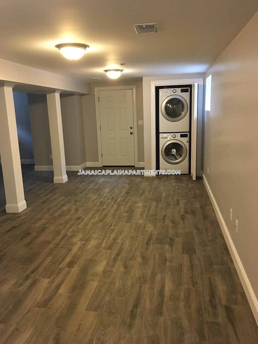 BOSTON - JAMAICA PLAIN - CENTER - 4 Beds, 2 Baths - Image 14