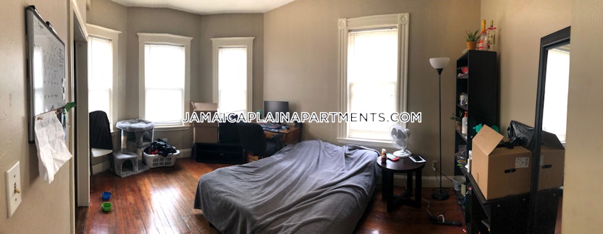 BOSTON - JAMAICA PLAIN - CENTER - 3 Beds, 1 Bath - Image 2