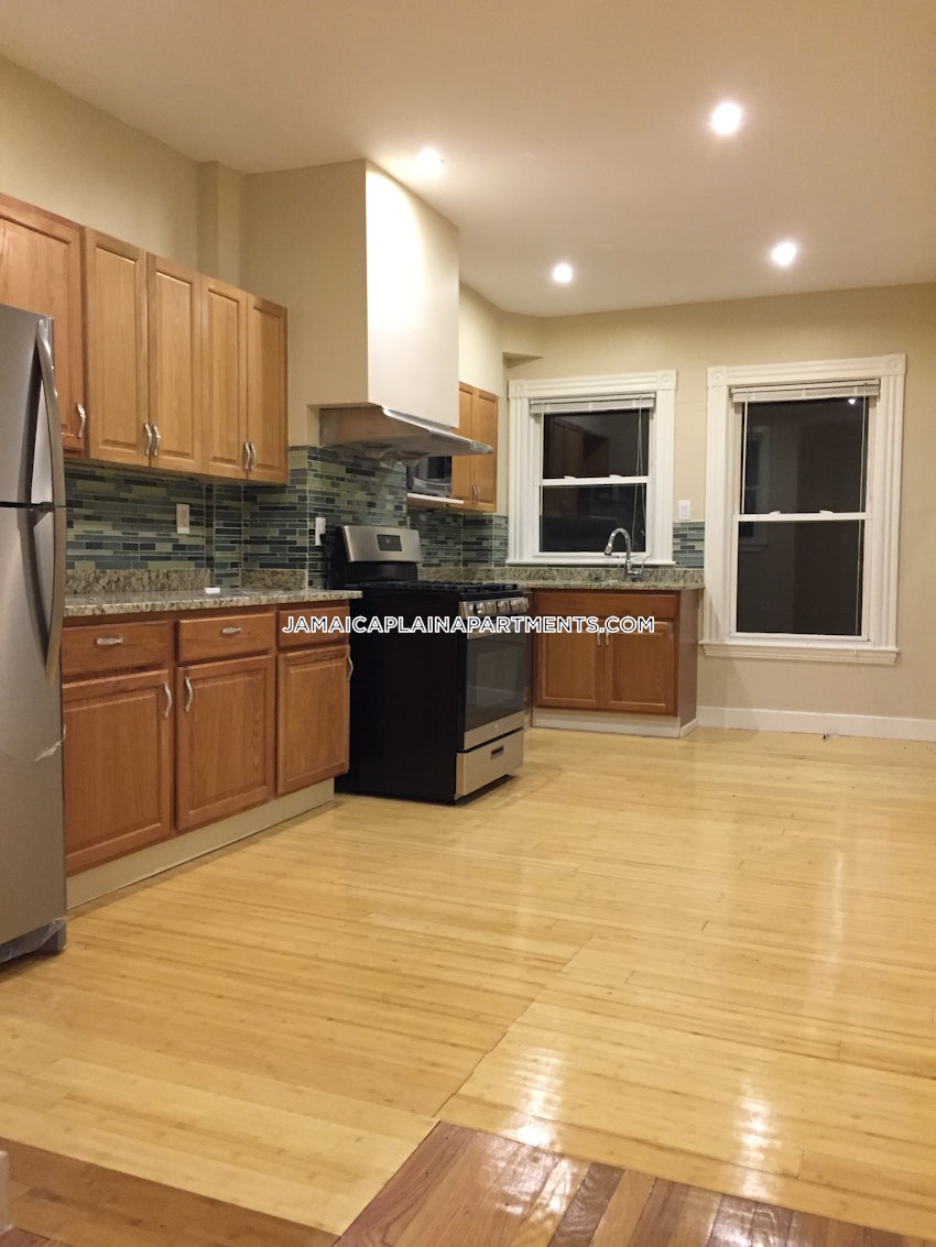 BOSTON - JAMAICA PLAIN - FOREST HILLS - 3 Beds, 1 Bath - Image 6