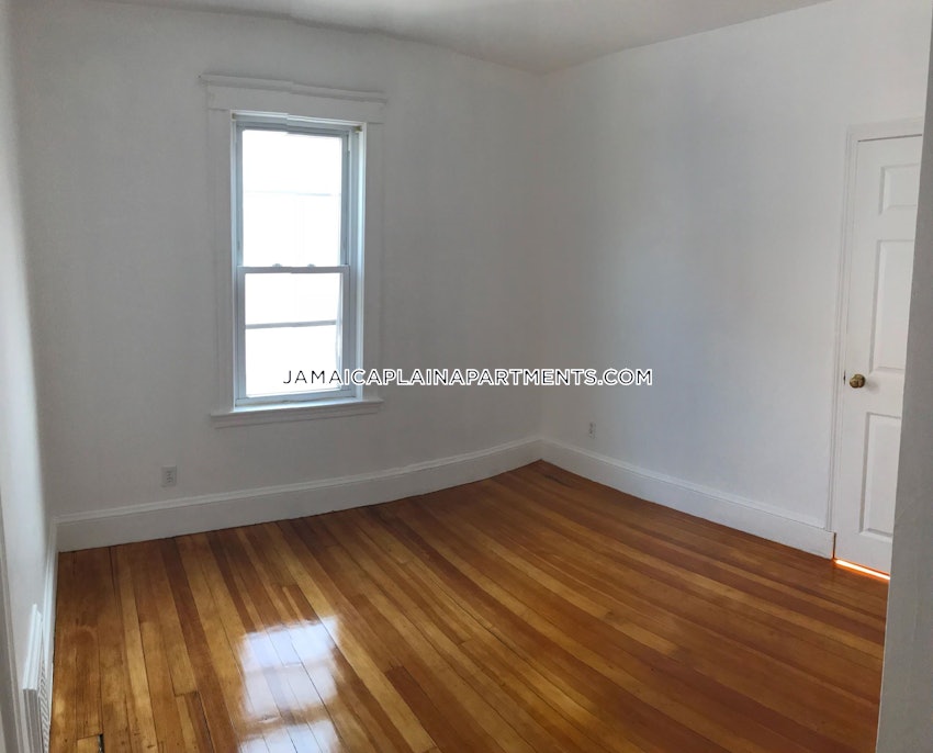 BOSTON - JAMAICA PLAIN - FOREST HILLS - 2 Beds, 1 Bath - Image 16