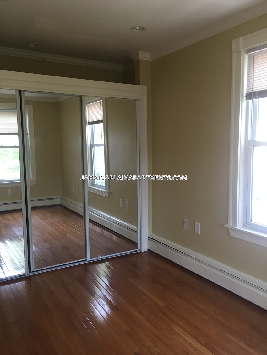 BOSTON - JAMAICA PLAIN - FOREST HILLS - 2 Beds, 2 Baths - Image 28