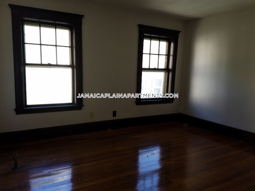 BOSTON - JAMAICA PLAIN - FOREST HILLS - 2 Beds, 2 Baths - Image 7