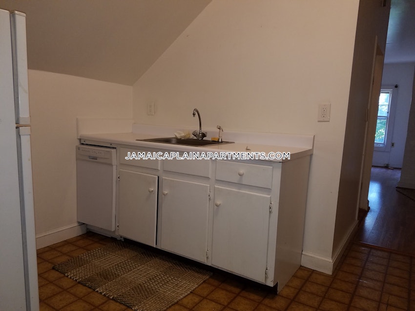 BOSTON - JAMAICA PLAIN - FOREST HILLS - 2 Beds, 2 Baths - Image 5