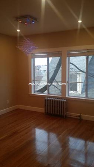 Jamaica Plain 3 Beds 1 Bath Boston - $3,495