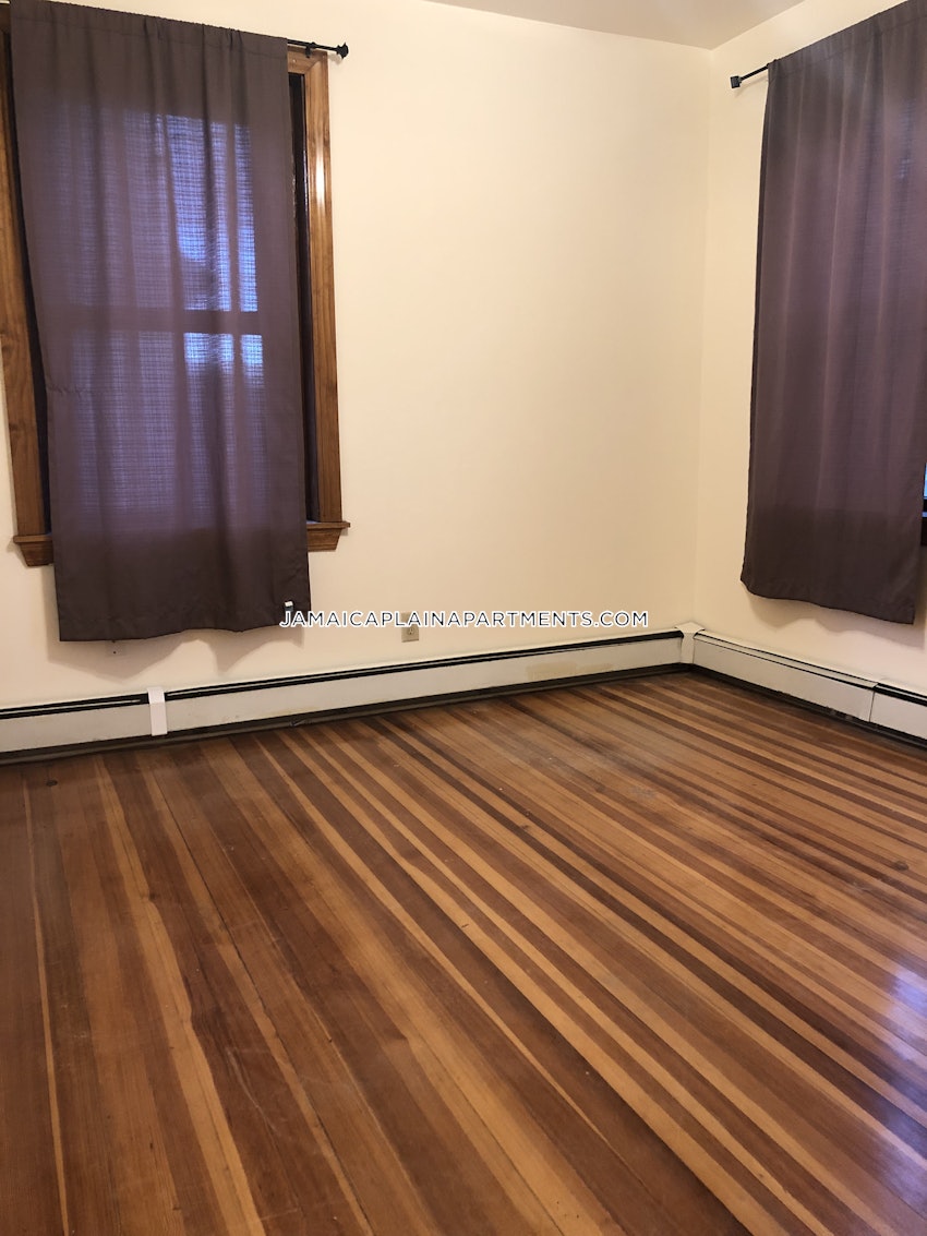 BOSTON - JAMAICA PLAIN - HYDE SQUARE - 4 Beds, 1 Bath - Image 32