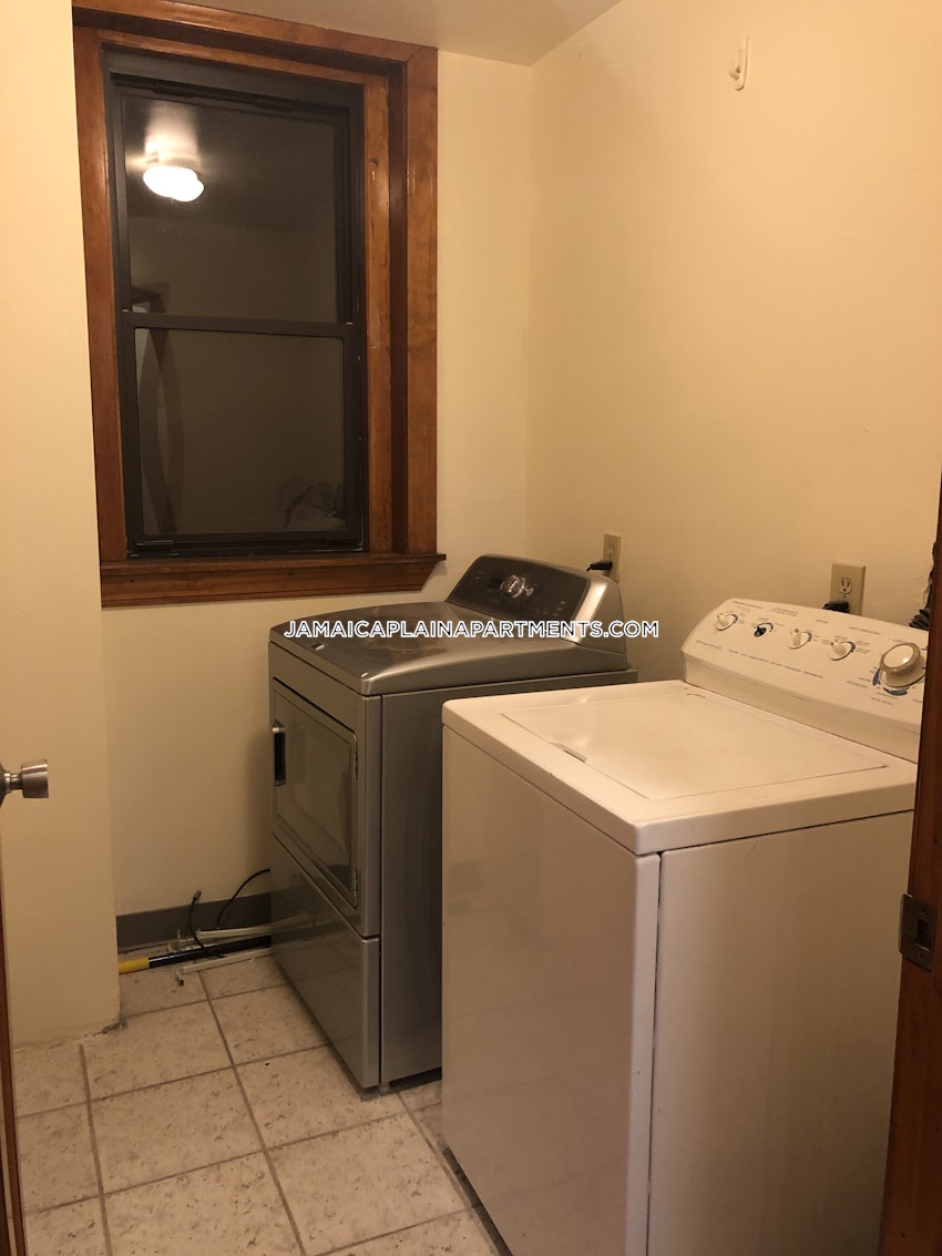 BOSTON - JAMAICA PLAIN - HYDE SQUARE - 4 Beds, 1 Bath - Image 41