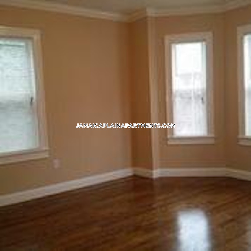 BOSTON - JAMAICA PLAIN - HYDE SQUARE - 3 Beds, 1 Bath - Image 8