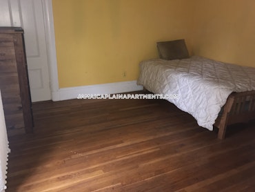 Boston - 2 Beds, 1 Baths