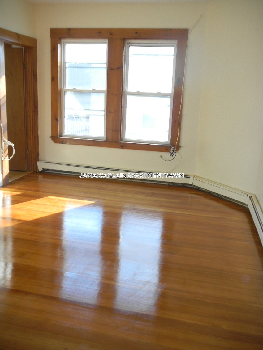 BOSTON - JAMAICA PLAIN - JACKSON SQUARE - 3 Beds, 1 Bath - Image 7