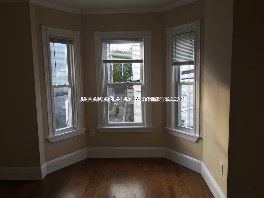 BOSTON - JAMAICA PLAIN - JACKSON SQUARE - 2 Beds, 1 Bath - Image 4