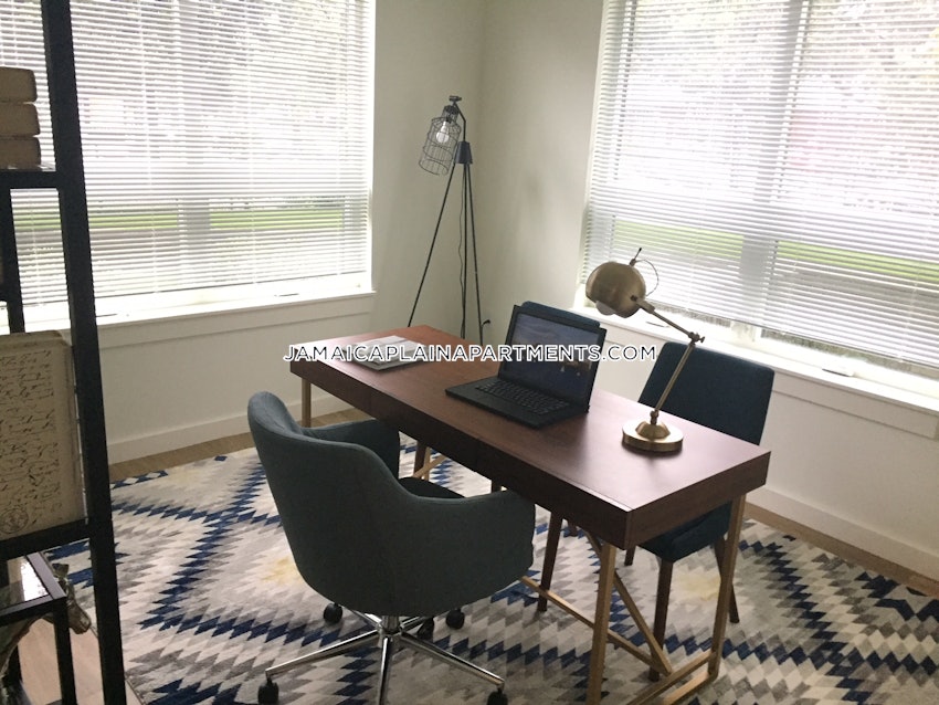 BOSTON - JAMAICA PLAIN - JACKSON SQUARE - 3 Beds, 2 Baths - Image 12