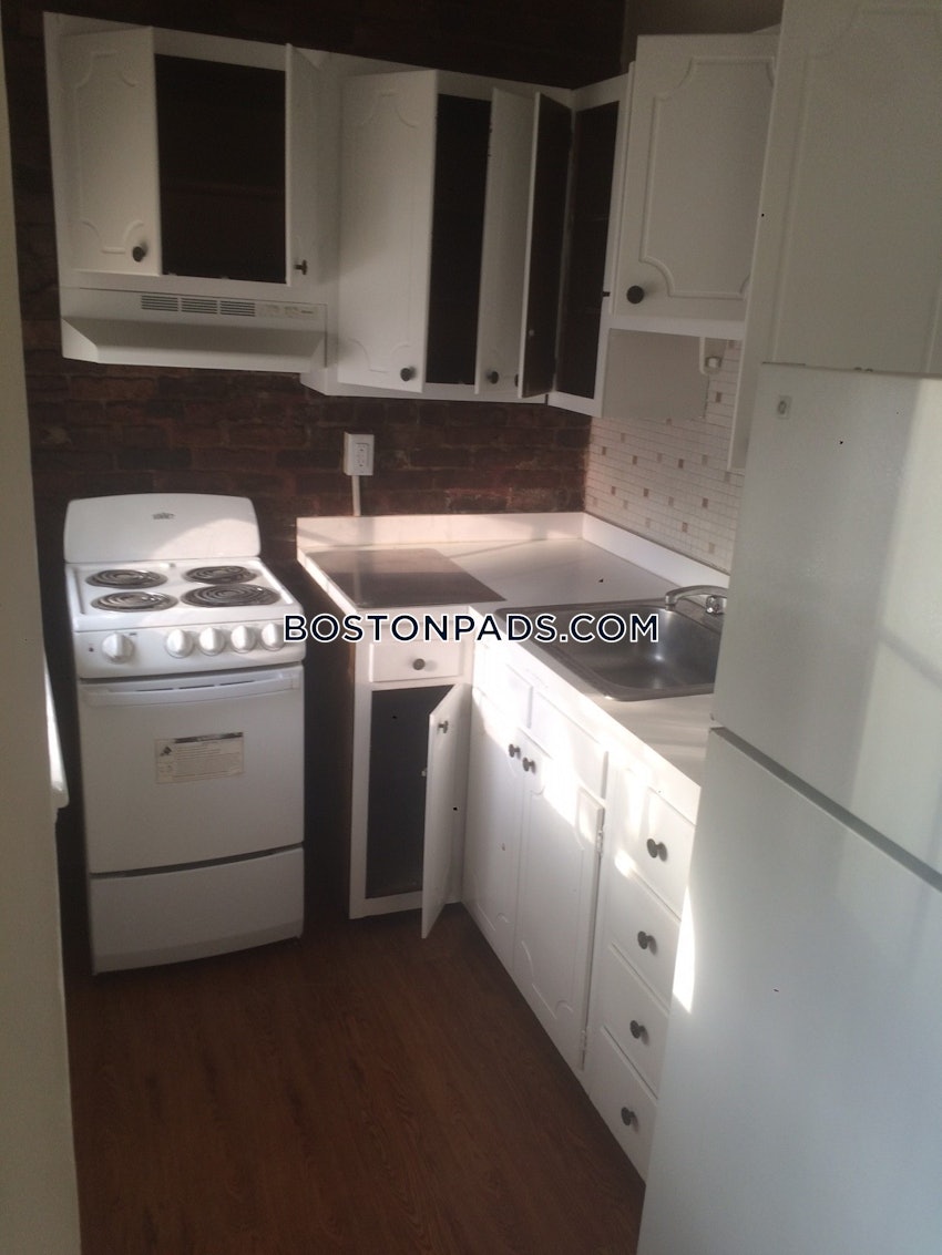 BOSTON - MISSION HILL - 1 Bed, 1 Bath - Image 1