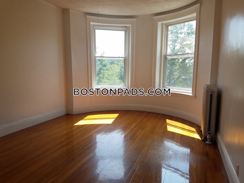 BOSTON - JAMAICA PLAIN - JAMAICA POND/PONDSIDE - 4 Beds, 1 Bath - Image 19