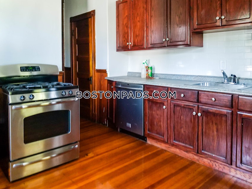 BOSTON - JAMAICA PLAIN - JAMAICA POND/PONDSIDE - 4 Beds, 1 Bath - Image 1