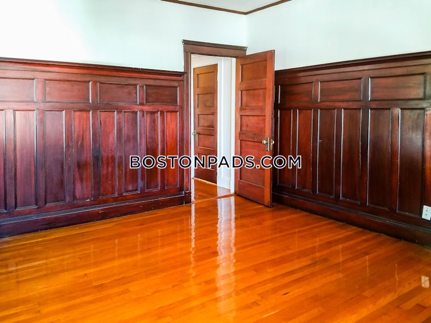 BOSTON - JAMAICA PLAIN - JAMAICA POND/PONDSIDE - 4 Beds, 1 Bath - Image 6