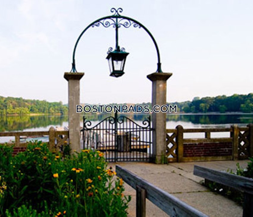 BOSTON - JAMAICA PLAIN - JAMAICA POND/PONDSIDE - 2 Beds, 1 Bath - Image 24