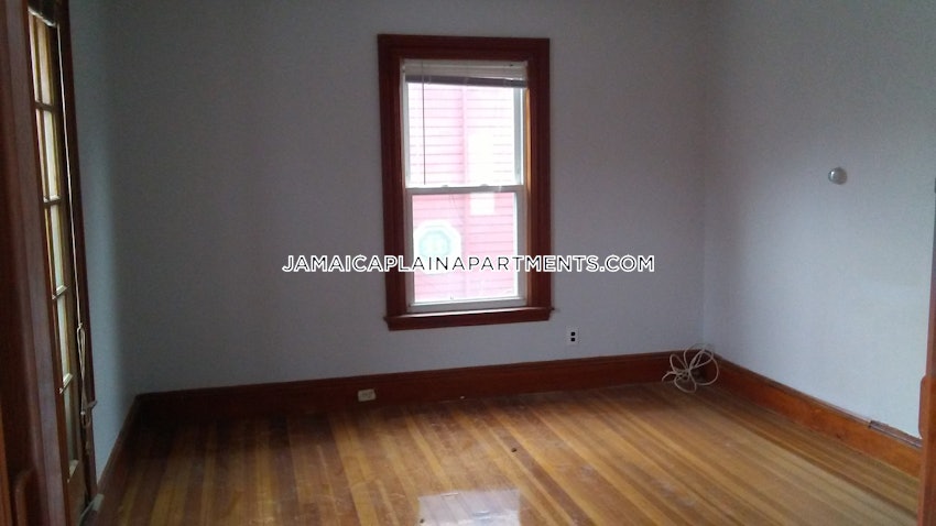 BOSTON - JAMAICA PLAIN - STONY BROOK - 3 Beds, 2.5 Baths - Image 10